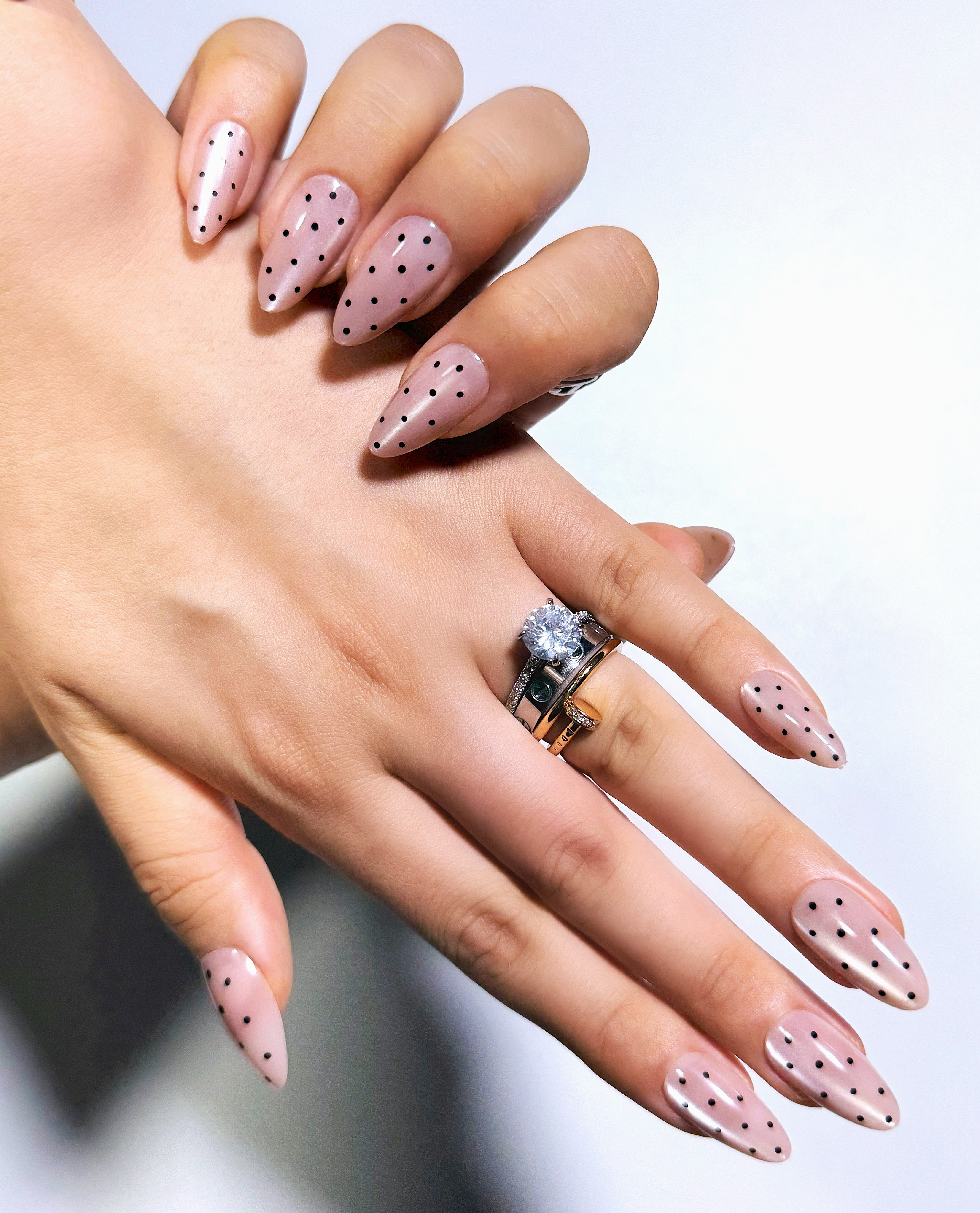 Nude Pink Polka Dot Cat Eye Press On Nails, Glossy Almond Fake Nails, Reusable False Nails for Daily Wear, Weddings & Parties